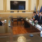 Primarul Dominic Fritz în cadrul întâlnirii oficiale cu ambasadorul Indiei în România, Dr. Manoj Kumar Mohapatra, la Primăria Timișoara
