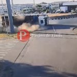 Camion răsturnat într-un sens giratoriu din Ghiroda, lângă Timișoara