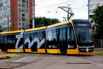 Primul tramvai din noul lot de 10 a ajuns la Timișoara
