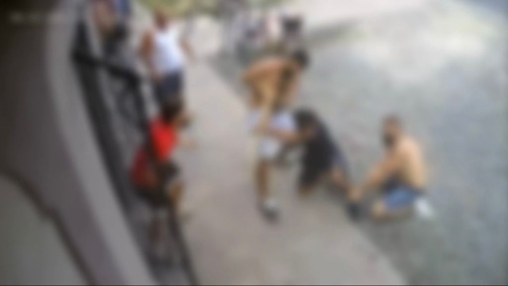 Bătaie cu bâte în Sânnicolau Mare: 3 bărbați la spital