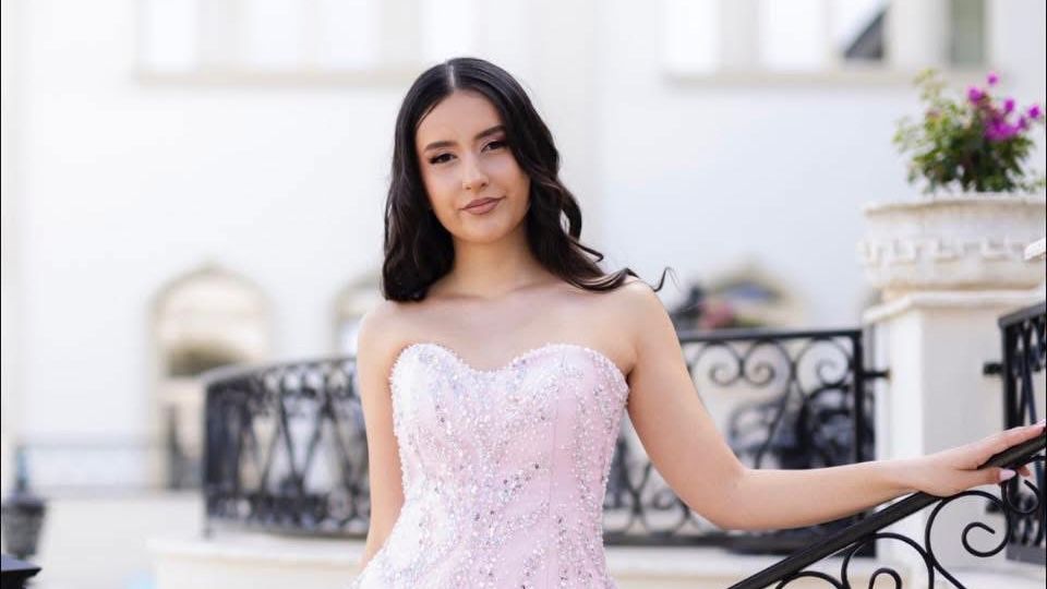 Guvernul o premiază pe Alexia, singura absolventă de 10 la BAC din Timiș