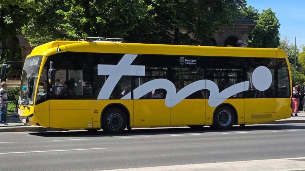 SMTT vrea să afle de la călători ce trebuie schimbat la autobuzele dintre Timișoara, Giroc și Chișoda