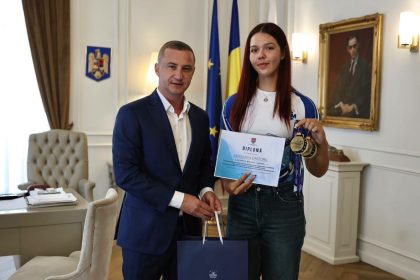 Canotorii de top din Timișoara, primiți la Consiliul Județean