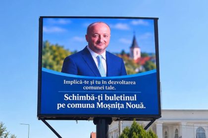 Gerald Simonis, mesaj pe panouri pentru locuitorii din Moșnița Nouă