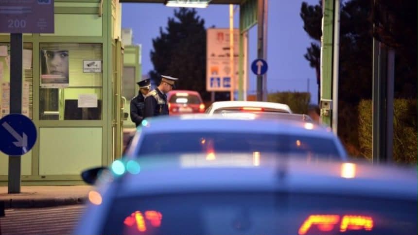 Transportatorii sârbi blochează frontierele Jimbolia și Stamora-Moravița