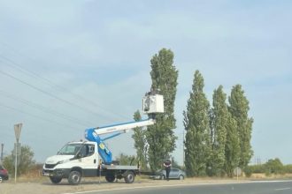 Fotografia falsă distribuită pe internet despre presupuse mașini neoficiale folosite pentru controale în trafic în Timiș