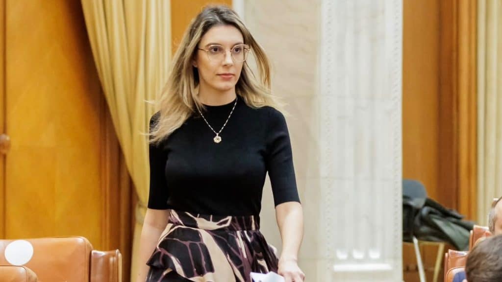 Diana Buzoianu, inițiatoarea proiectului care pedepsește căsătoriile forțate