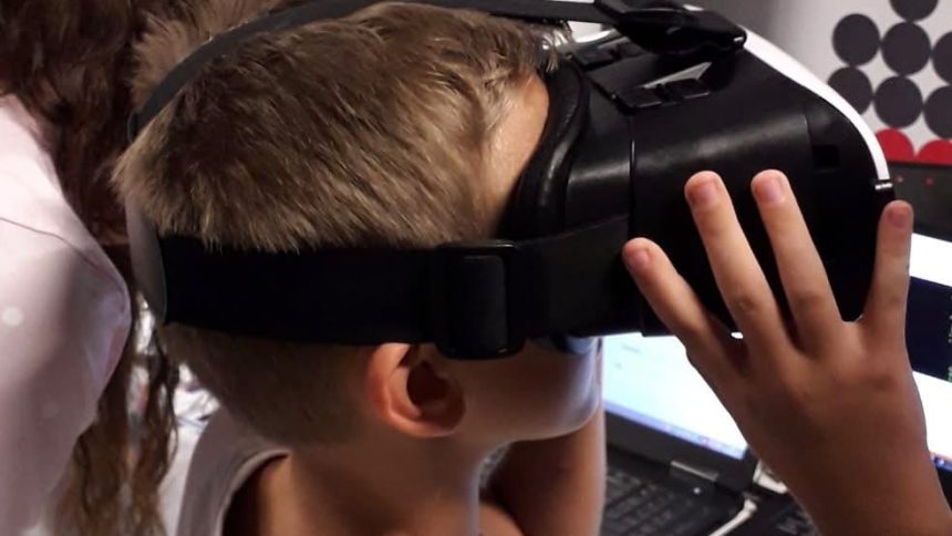 Noaptea Cercetătorilor aduce la Timișoara MECIPT-1, experimente și experiențe în realitate virtuală