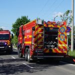 Cinci mașini și o anexă au ars într-un incendiu la Moșnița Nouă