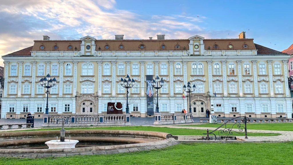 Spații din Palatul Baroc din Timișoara, scoase la licitație