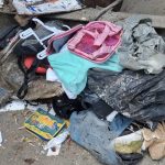 Pubelă neagră pentru deșeuri menajere și materiale neconforme semnalate de operatorii de salubritate în județul Timiș