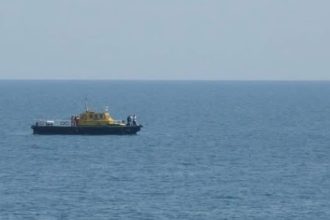 Navă turcească lovită de dronă în Marea Neagră