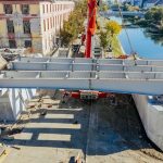 Podul Muncii din Timișoara prinde contur: Structură de 100 de tone montată pe șantier