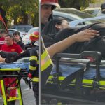 Femeie însărcinată, preluată cu targa după un accident în TimișoaraFemeie însărcinată, preluată cu targa după un accident în Timișoara