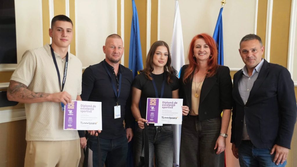 Doi tineri din Timișoara, campioni la Mondialul de Kickboxing din Italia