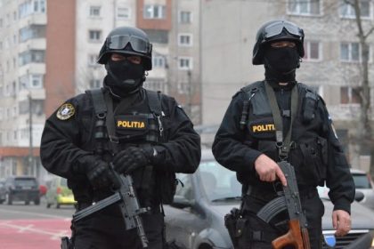 Focuri de armă și gaze lacrimogene în cartierul Ronaț din Timișoara