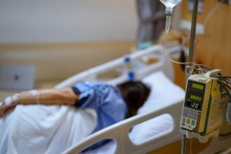Semnal de alarmă în Timiș: Creștere masivă a cazurilor de pneumonie
