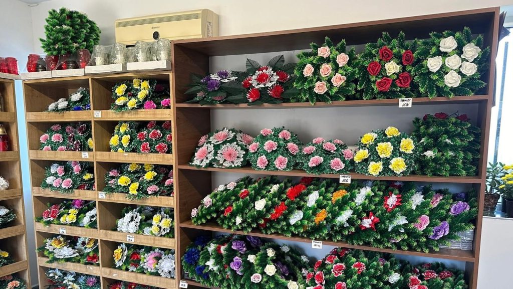 Vânzarea de flori de Ziua Morților. Înscrieri până în 26 octombrie