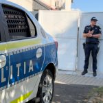 Urmărire în Izvin, după ce un șofer fără permis a încercat să scape de poliție