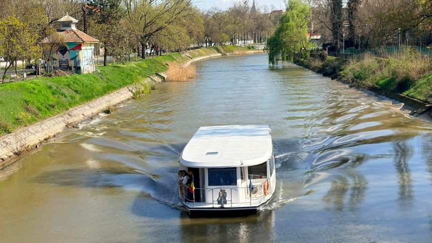 Ultima zi de plimbări cu vaporașele pe Bega, în Timișoara