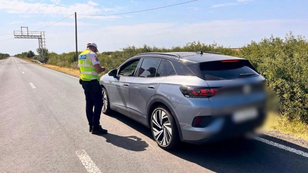 Peste 200 de sancțiuni pe DN6. 11 șoferi au rămas fără permis
