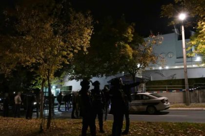 Atac terorist în Serbia. Un jandarm a fost rănit, agresorul ucis