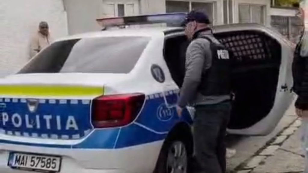 Tânăr reținut în Hunedoara după ce și-ar fi agresat tatăl