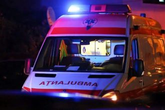 Autoturism implicat în accidentul rutier de pe DJ 681, între Gladna Montană și Fârdea, județul Timiș Copiază
