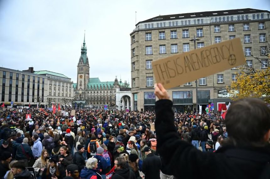 Proteste de amploare în Europa, pe fondul temerilor privind posibile violențe provocate de grupări extremiste.