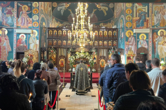 Prohodul-Domnului-la-Biserica-din-Mosnita-Noua5